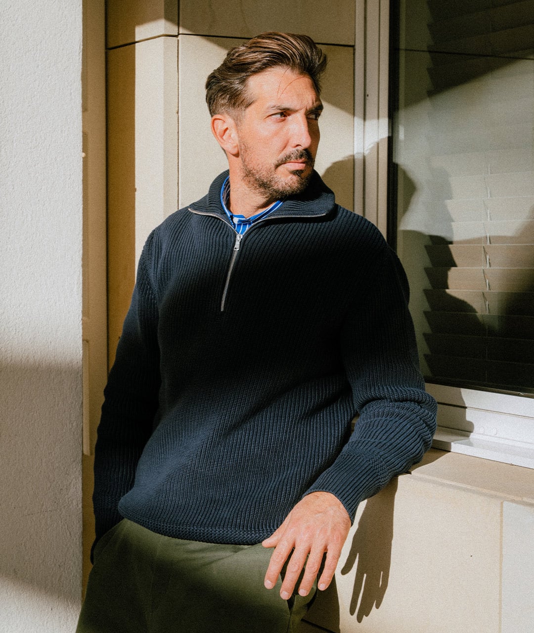 Pull camionneur au port&eacute;.