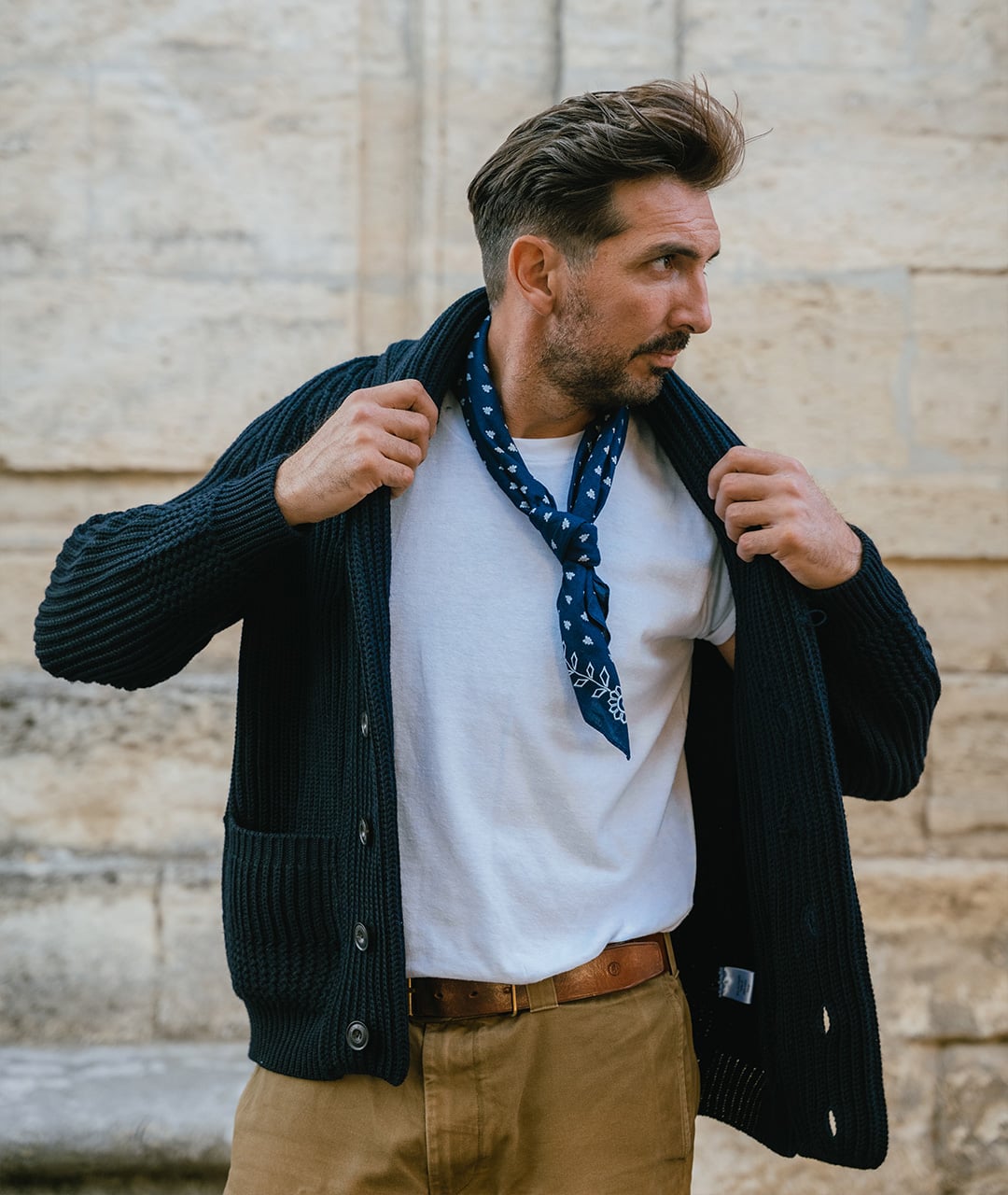 Histoire et origines du cardigan en laine
